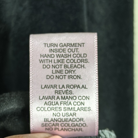 T11 Juicy couture black velvet sleep top long sleeve black size medium - Picture 9 of 10